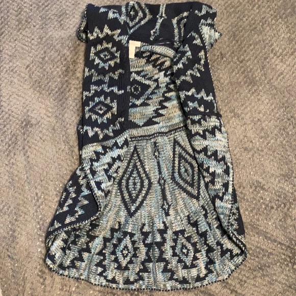 Cardigan - Picture 1 of 2